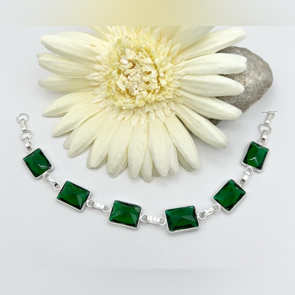 GREEN QUARTZ BRACELET - Picture 7 of 7